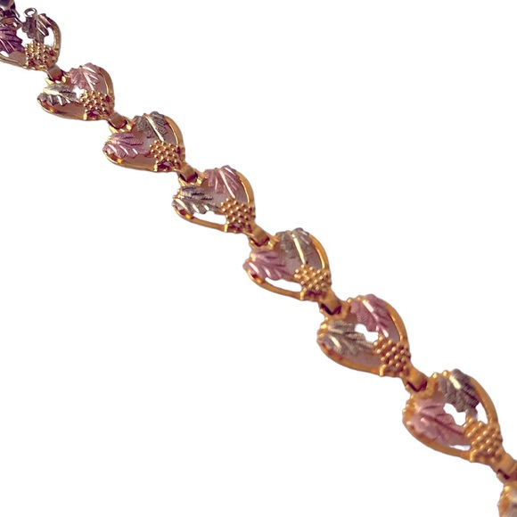 Vintage Landstrom’s Tri Color 10 Karat Black Hills Gold Heart Leaf Bracelet - Picture 4 of 15